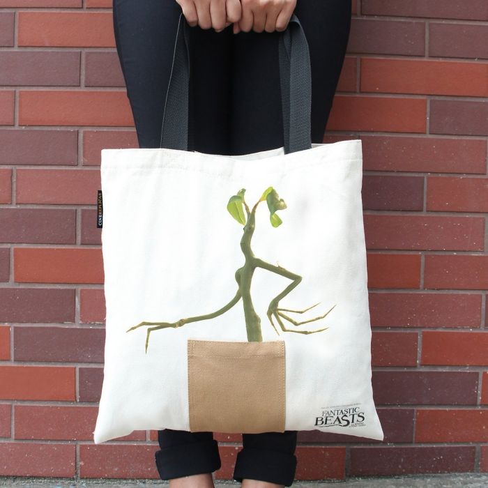 Fantastic Beasts and Where to Find Them: Pickett Tote Bag