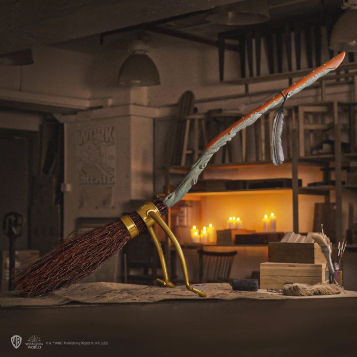 Harry Potter - Replica of Firebolt Broom