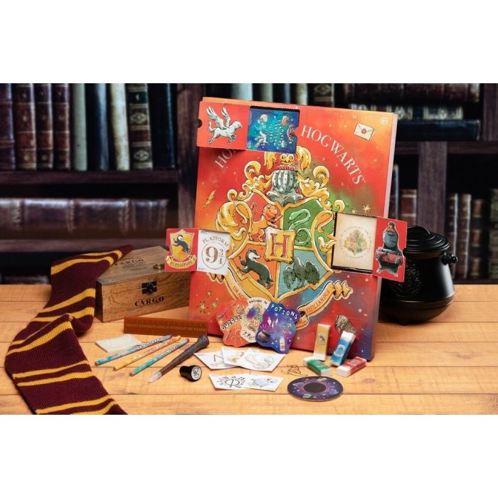 Holiday at Hogwarts - Paladone Advent Calendar - Harry Potter