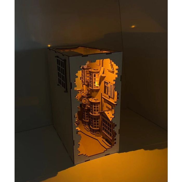 Harry Potter Tiny Adventures Book Nook Mini Diorama Diagon Alley 23 cm