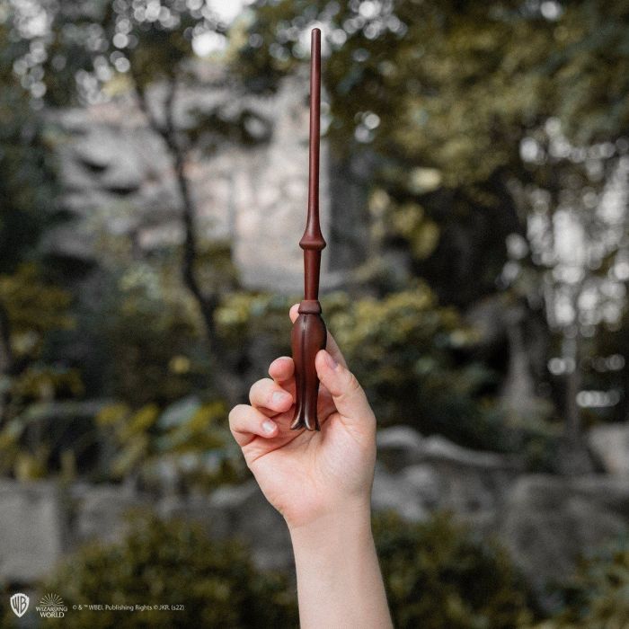 Luna Lovegood Wand Pen and Display / Toverstok pen met houder - Harry Potter