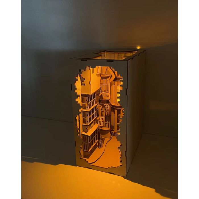 Harry Potter Tiny Adventures Book Nook Mini Diorama Diagon Alley 23 cm