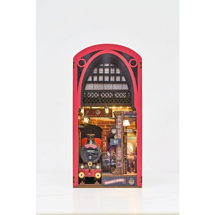 Harry Potter Tiny Adventures Book Nook Mini Diorama Hogwarts Express 18 cm