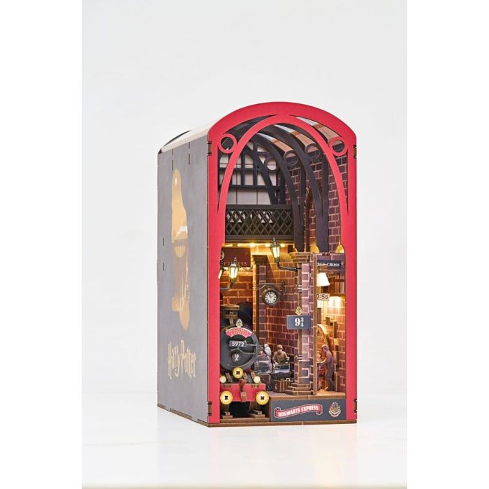 Harry Potter Tiny Adventures Book Nook Mini Diorama Hogwarts Express 18 cm